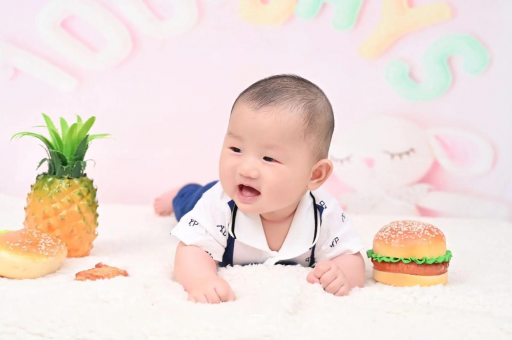 天长宝宝在妈妈肚子里